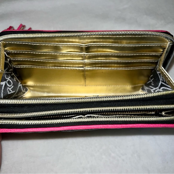 Betsey Johnson ZA Heart Stitch Design Wallet with Tassel & Heart Lock Logo Charm - Picture 12 of 15